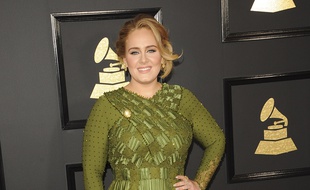 Adele aux Grammy Awards