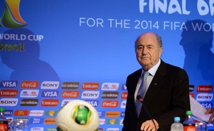 Le président de la Fifa, Sepp Blatter, lors d'une conférence de presse au Brésil, le 3 décembre 2013 à Costa Do Sauipe.