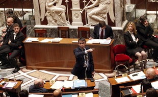 Manuel Valls devant l'Assemblée nationale mardi 29 avril.