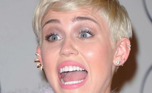 Miley Cyrus, avant les Grammy Awards, à Los Angeles, le 25 janvier 2014.