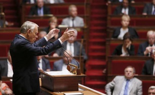 Jean-Marc Ayrault a défendu mercredi la détermination française face à l'attaque chimique "terrifiante" de Bachar al-Assad contre son peuple, lors d'un débat sans vote au Parlement sur le principe d'une intervention qui divise la classe politique française.