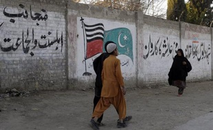Le Pakistan a expulsé cette semaine vers la France trois apprentis jihadistes français présumés qu'il détenait depuis dix mois dans le plus grand secret, a appris jeudi l'AFP de sources concordantes.