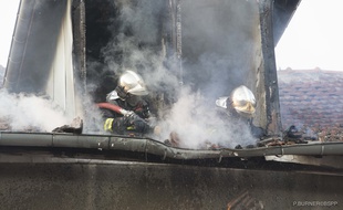 Un individu est décédé ce jeudi dans un incendie d'appartement.