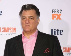 Joseph Siravo à la première de « The People v OJ Simpson: American Crime Story » en 2016.