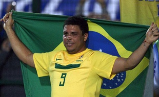 L'attaquant brésilien Ronaldo lors des ses adieux au football avec la Selecao, le 8 juin 2011, à Sao Paulo.