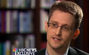 Edward Snowden, l'ancien consultant de la NSA réfugié en Russie, le 28 mai 2014 lors d'une interview exclusive à NBC, première interview aux médias américains depuis que le scandale des écoutes a éclaté début juin 2013