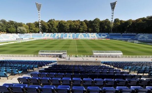 A file picture taken on September 14, 2011 shows a general view of the Valeriy Lobanovsky stadium, home of the FC Dynamo Kiev. Defying political turmoil that has raised alarm about the future of the country, Ukraine's football teams are due to resume matches on March 15, 2014 in the hope that sport can help unite a divided nation. AFP PHOTO/ SERGEI SUPINSKY