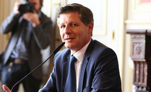 Nicolas Florian, lors de sa première conférence de presse ne tant que maire de Bordeaux.