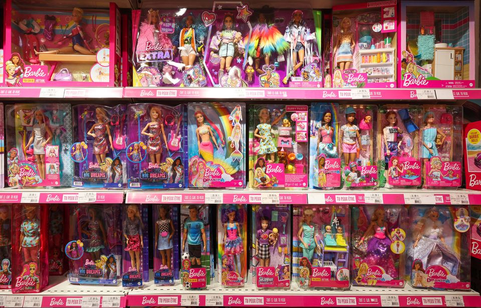 Il y a elle, et le reste du monde »… Barbie, plus de soixante ans