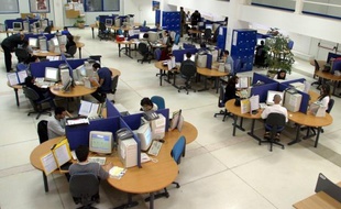 Les centres d'appels en Tunisie du géant français Téléperformance tournaient au ralenti lundi, premier jour d'une grève de 72 heures en raison d'un conflit entre la direction et ses employés.