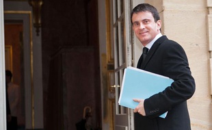 Manuel Valls à Matignon, le 11 février 2014.
