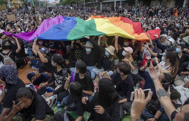 Thaïlande : Des militants LGBTQ défilent à Bangkok pour plus d'égalité