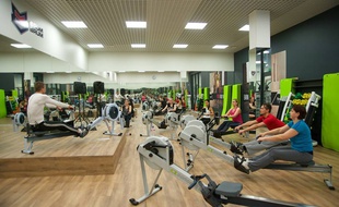 VIDEO. Strasbourg: Un sport qui mêle aviron et fitness, pour être affûté en maillot cet été. (Illustration)