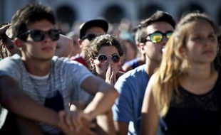 De jeunes supporters de l'équipe du Portugal au Mondial de Football au Brésil, le 26 juin 2014