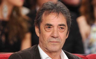 Le comédien Daniel Duval sur le plateau de «Vivement Dimanche» en novembre 2011.