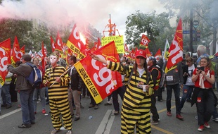 Des manifestants de la CGT Loire dans le cortège contre la loi travail le 14 juin à Paris