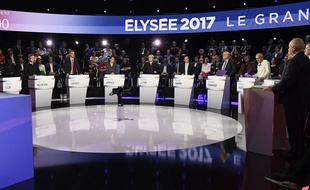 Les onze candidats à l'élection présidentielle dans «Le Grand Débat» sur BFM TV et CNEWS, le 4 avril 2017.
