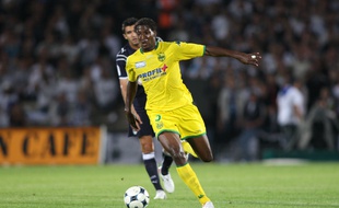 Le défenseur brésilien Douglao.