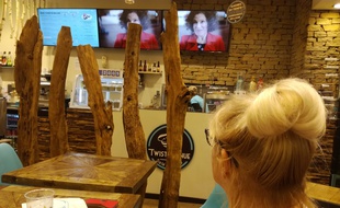 Un soir au bar officiel de Plus belle la vie à Marseille