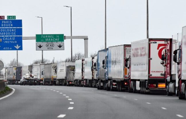 Calais : Les embouteillages liés au Brexit exaspèrent les routiers nordistes