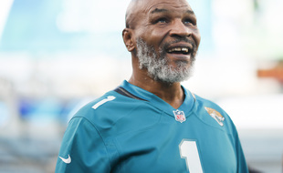 Mike Tyson, ici en 2019 à Jacksonville, va remonter sur le ring à 54 ans.