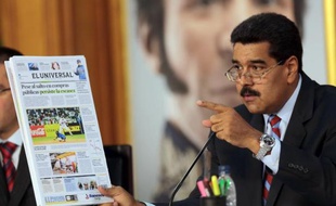 Le président vénézuélien Nicolas Maduro a annoncé mercredi un ensemble de mesures pour combattre la spéculation, réguler les importations et contrôler l'assignation des dollars au prix officiel afin d'éviter qu'ils soient revendus au marché noir.