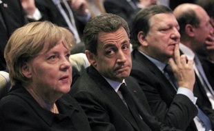 Le projet du président français Nicolas Sarkozy d'instaurer une taxe sur les transactions financières devrait être au coeur des discussions avec la chancelière allemande Angela Merkel qu'il retrouve ce lundi à Berlin alors que la France est prête à faire cavalier seul.