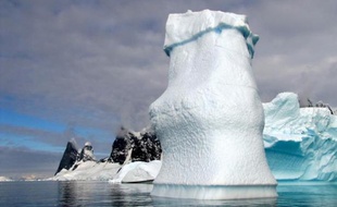 Des icebergs dans l'Antarctique, le 2 janvier 2010