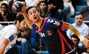 Le joueur du PSG Handball, Samuel Honrubia, lors d'un match contre Montpellier, le 30 septembre 2012 à Paris.