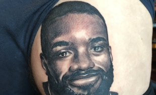 Alexandre Lacazette... ou son frère un peu enrobé.
