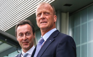 Fabrice Brégier, numéro 2 d'Airbus, et le président exécutif du groupe aéronautique, Tom Enders.