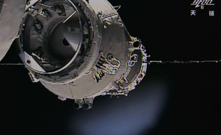 Tiangong-1, le premier laboratoire chinois en orbite depuis septembre 2011 serait hors de contrôle selon les spécialistes et s'écraserait en 2017.