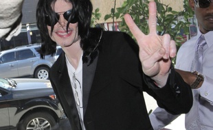 Michael Jackson en 2008 dans les rues de Los Angeles