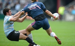 Le Racing-Métro a réalisé un pas important mais non décisif vers les barrages d'accession aux demi-finales du Top 14 grâce à sa victoire (19-13) contre le Stade Français samedi au Stade de France lors de la 25e journée, les Parisiens conservant encore une infime chance de qualification.