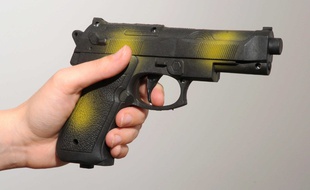 Illustration d'un pistolet en plastique