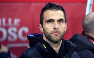 Julien Sablé lors don premier match en tant qu'entraîneur principal de l'ASSE, vendredi à Lille. DENIS CHARLET