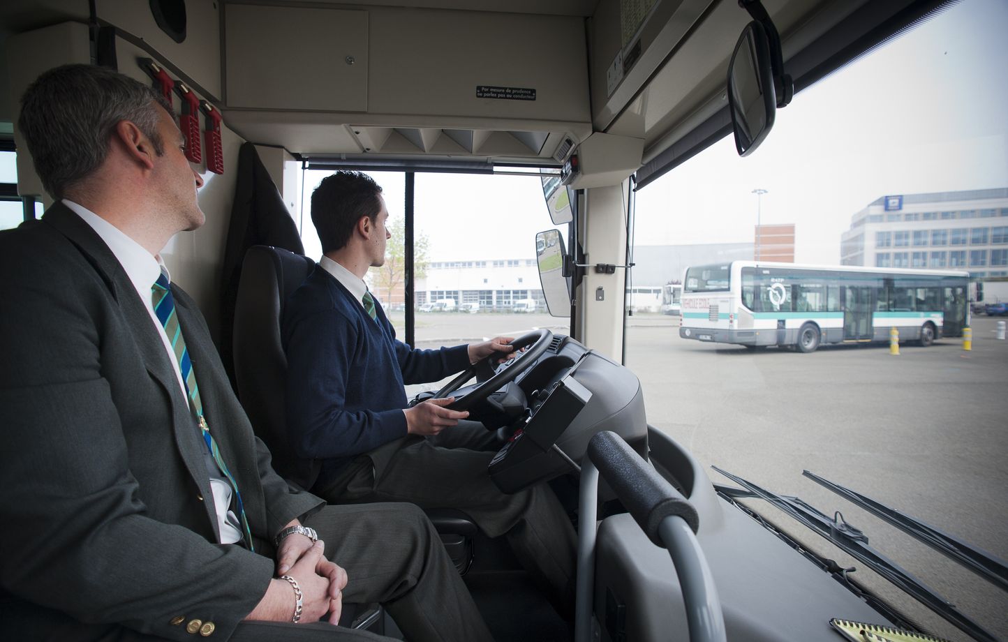 Paris Les conducteurs de bus de la RATP vont travailler plus, selon un accord avec les syndicats
