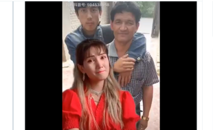 Capture d'écran de vidéos postées sur la version de TikTok et partagées sur Twitter par le compte @arslan_hidayat.