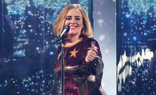 Adele lors des Brit Awards