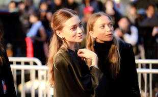Mary-Kate et Ashley Olsen aux CFDA Fashion Awards le 1er juin 2015.