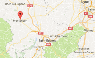 L'enseignante a été blessée au lycée Beauregard de Montbrison, dans la Loire.