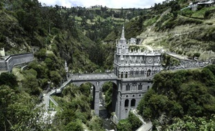 La basilique Notre-Dame du Rosaire de Las Lajas, dans le département du Nariño, le 22 octobre 2015 en Colombie