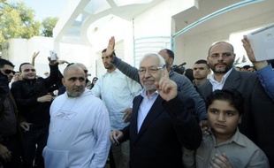 Le parti islamiste obtient 15 des 39 sièges dans ces cinq circonscriptions. Avec les neuf sièges obtenus à l'étranger, Ennahda peut déjà compter sur 24 élus dans la future assemblée de 217 membres.