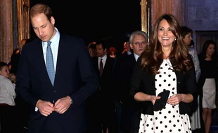 Le Prince William et sa femme Catherine lors d'une visite des studios Warner Bros à Leavesden, le 26 avril 2013.