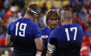 Les joueurs de l'équipe de France après leur défaite face aux Tonga, le 1er octobre 2011 à Wellington.