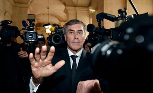 Jérôme Cahuzac à son arrivée le 8 février 2016 au palais de justice de Paris