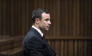 Le champion paralympique Oscar Pistorius au procès pour le meurtre de sa petite amie Reeva Steenkamp, le 2 juillet 2014 à Pretoria