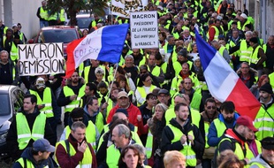 Manifestation de gilets jaunes à Rochefort en Charente.