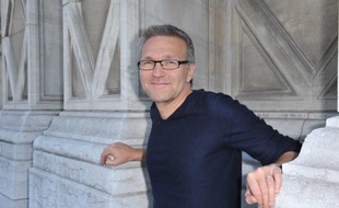 Laurent Ruquier à Paris, lors du lancement de l'operation «Coeur de Vie», le 22 septembre 2010.