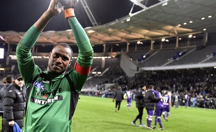 Le gardien du TFC Ali Ahamada après la victoire contre Marseille en quart de finale de la Coupe de la Ligue, le 13 janvier 2016 au Stadium de Toulouse.
